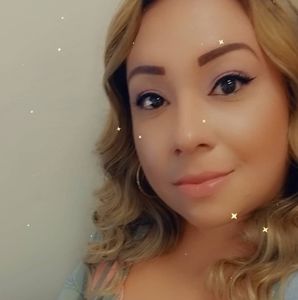 Meet your Posher, Raquel